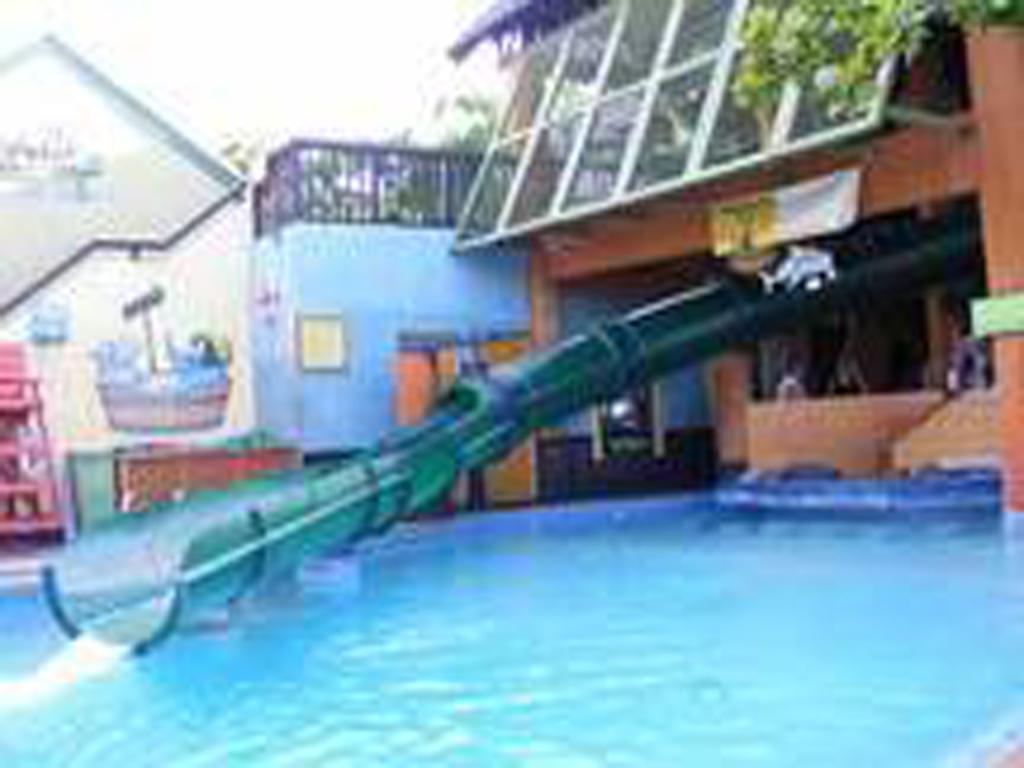 Turtle Beach Towers Apt 22 C - Ocho Rios Buitenkant foto