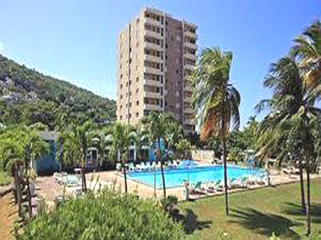 Turtle Beach Towers Apt 22 C - Ocho Rios Buitenkant foto