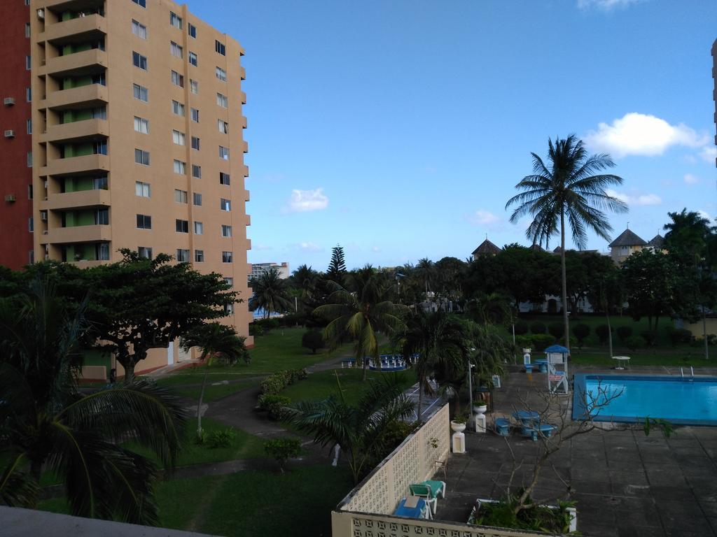 Turtle Beach Towers Apt 22 C - Ocho Rios Buitenkant foto